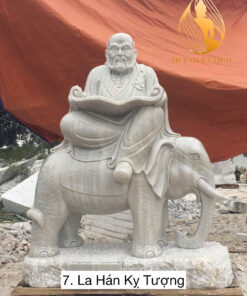 Tượng La Hán Kỵ Tượng