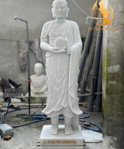 Tượng Tôn Giả Xá Lợi Phất (Sāriputra)