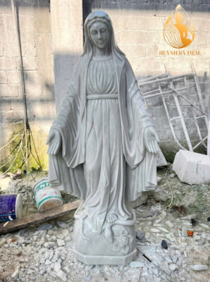 Tượng Đức Mẹ Maria